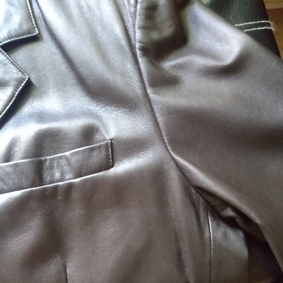 Jones New York City Men's Genuine Leather Jacket - Picture 3 of 12